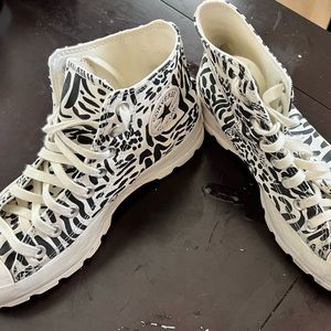 Converse zebra print platform